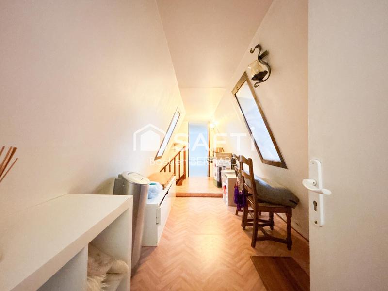 Maison - 141 m² - 7 pièces