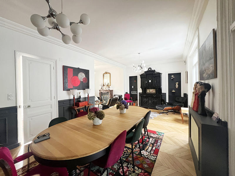 Maison - 200 m² - 7 pièces