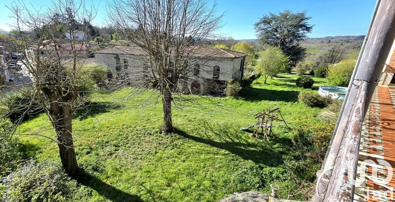 Maison de maîtres - 260 m² - 9 pièces