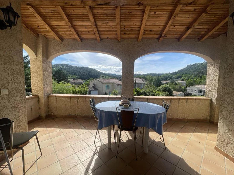 Maison - 132 m² - 7 pièces