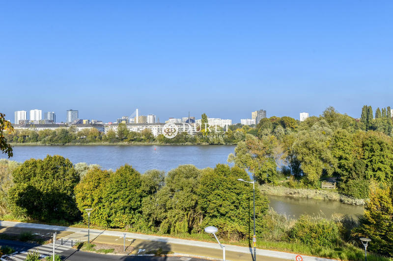 Appartement - 86 m² - 4 pièces