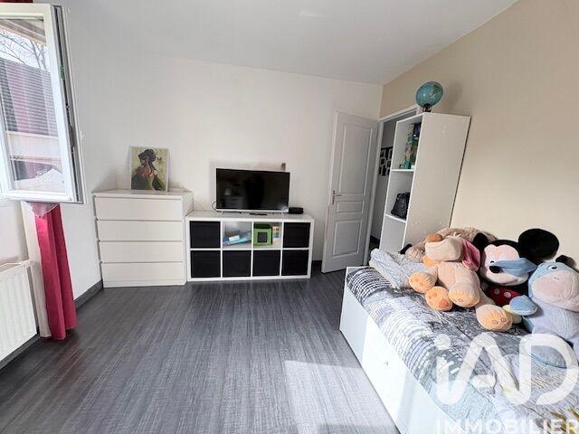 Maison - 93 m² - 4 pièces