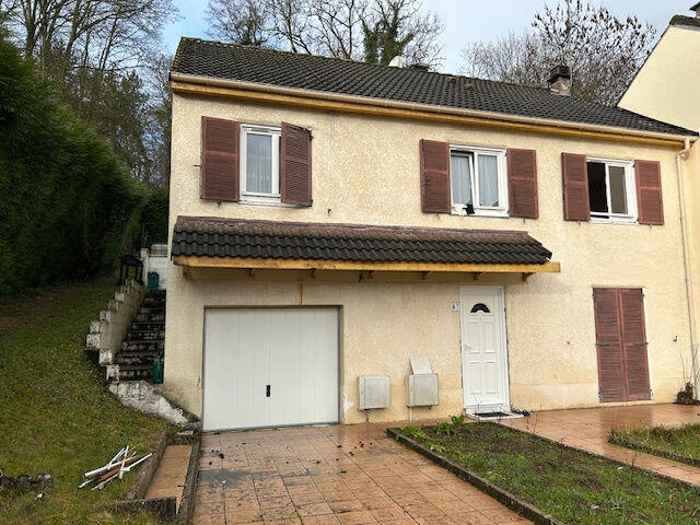 Maison - 110 m² - 5 pièces