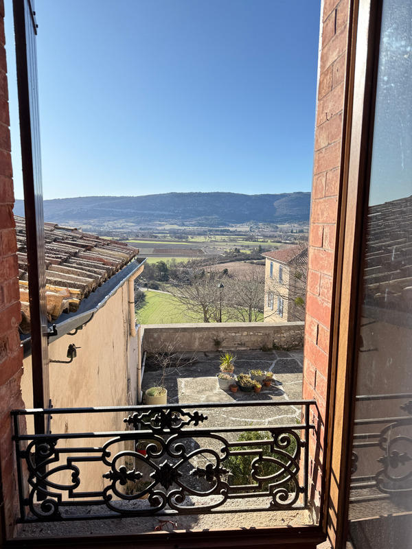 Maison - 250 m² - 10 pièces