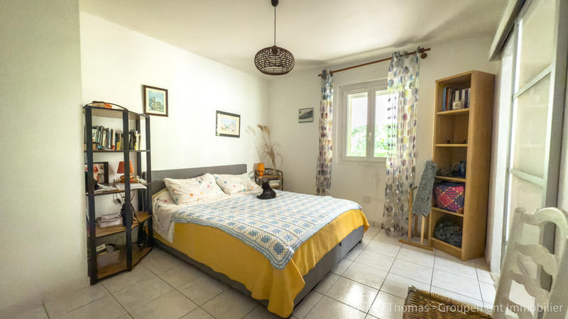 Maison - 370 m² - 14 pièces