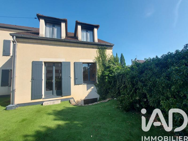 Maison - 136 m² - 6 pièces