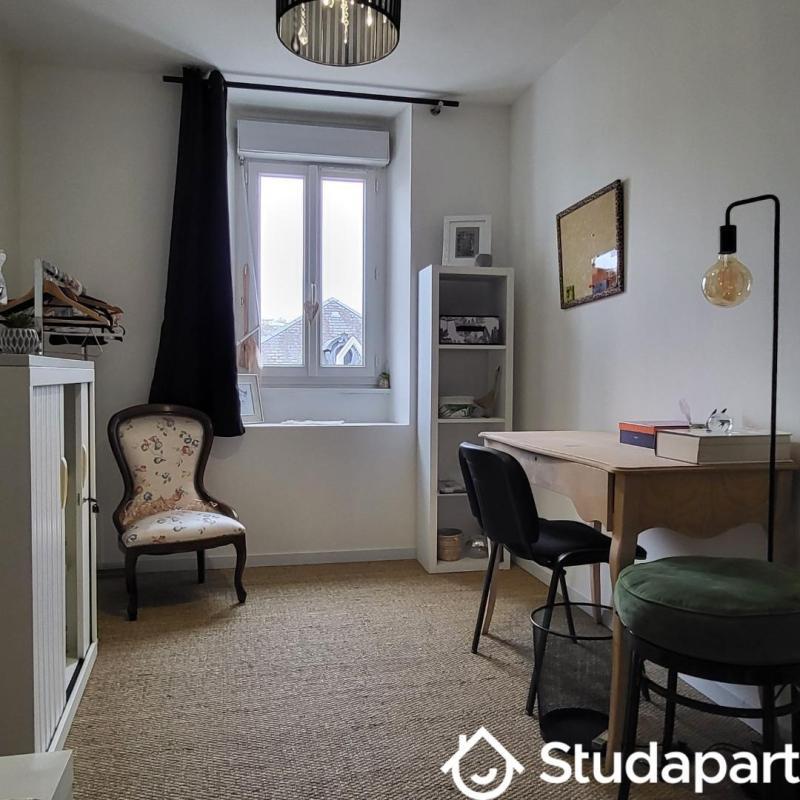 Chambre - 14 m² - 1 pièce