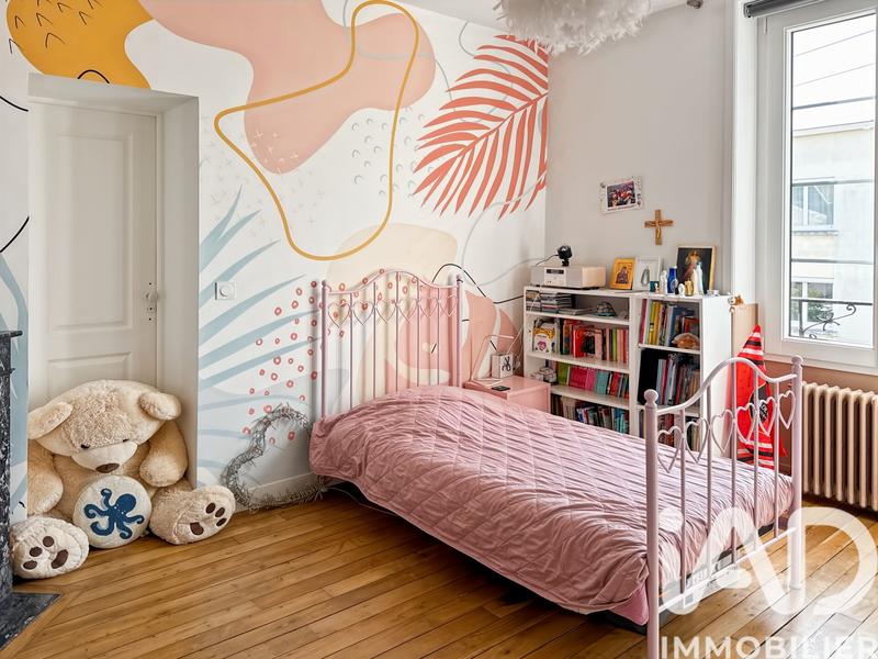 Maison - 220 m² - 7 pièces