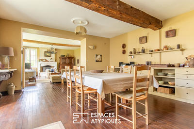 Maison - 400 m² - 11 pièces