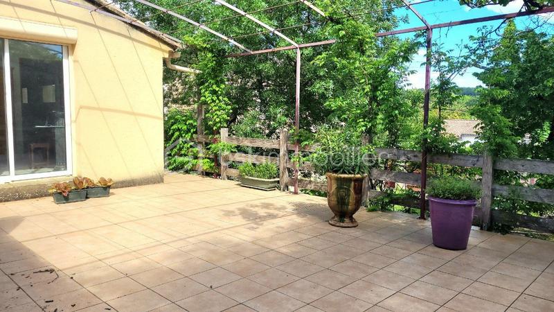 Mas - 150 m² - 7 pièces