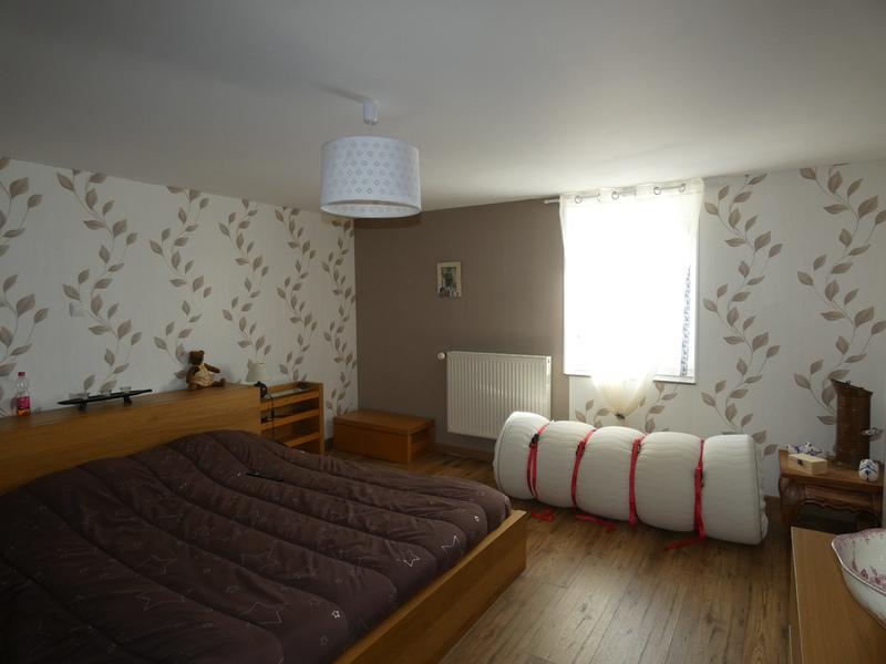 Maison - 137 m² - 5 pièces