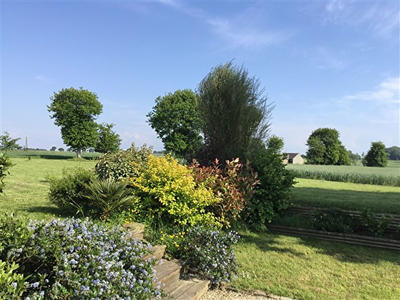 Maison - 228 m² - 7 pièces