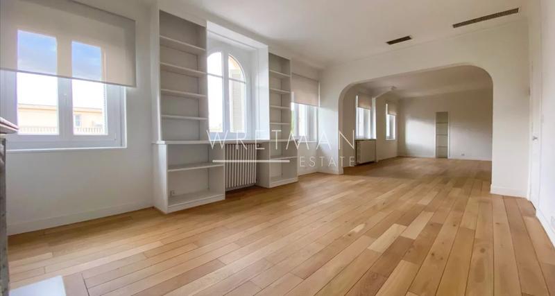 Appartement - 190 m² - 6 pièces