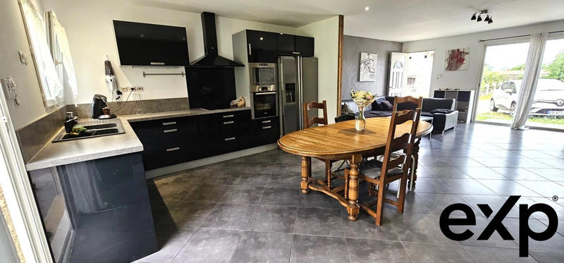 Maison - 136 m² - 6 pièces