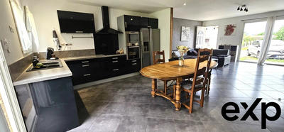 Maison - 136 m² - 6 pièces