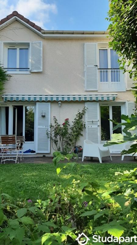 Chambre - 9 m² - 1 pièce