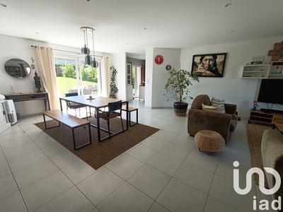 Maison - 142 m² - 5 pièces