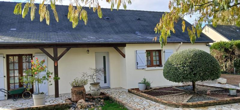 Maison - 99 m² - 6 pièces