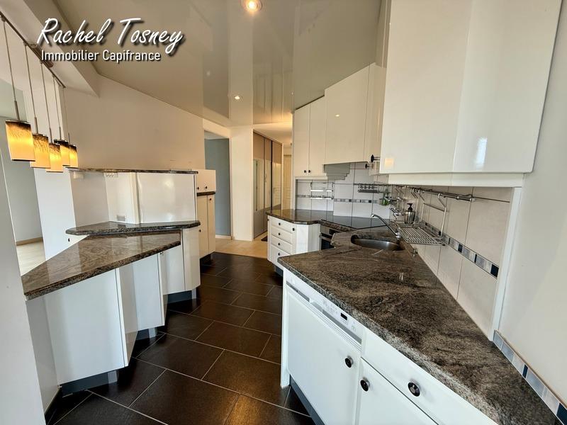 Duplex - 132 m² - 6 pièces