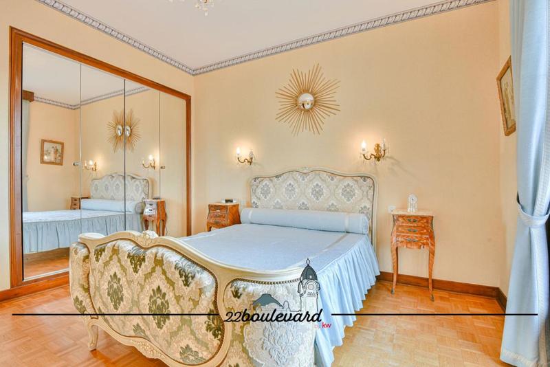 Maison - 170 m² - 8 pièces