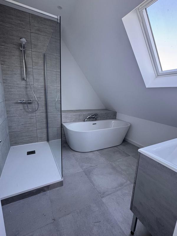 Maison - 165 m² - 6 pièces