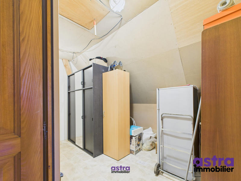 Maison - 180 m² - 6 pièces