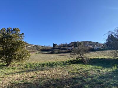 Terrain constructible - 5 253 m²