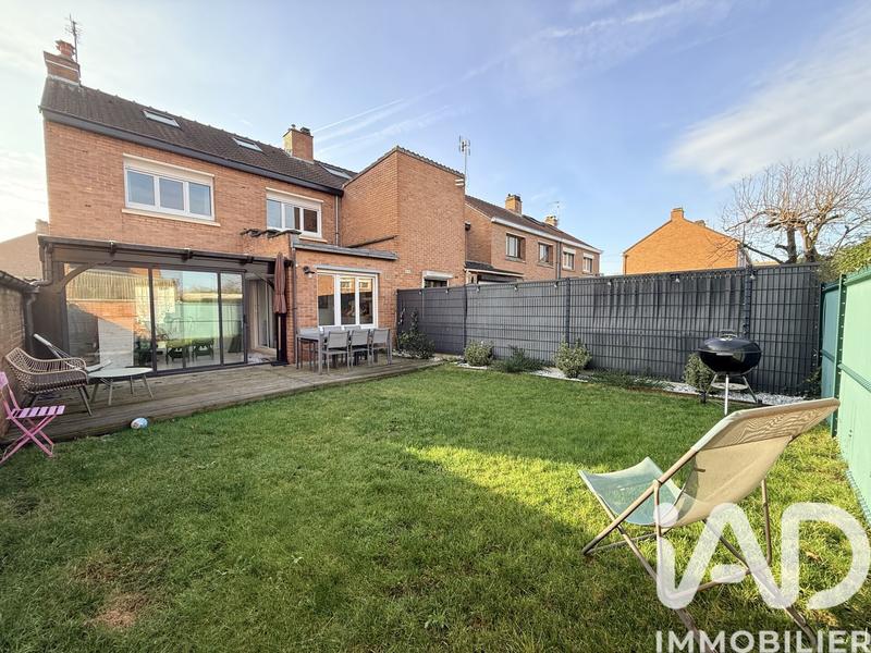 Maison - 110 m² - 6 pièces