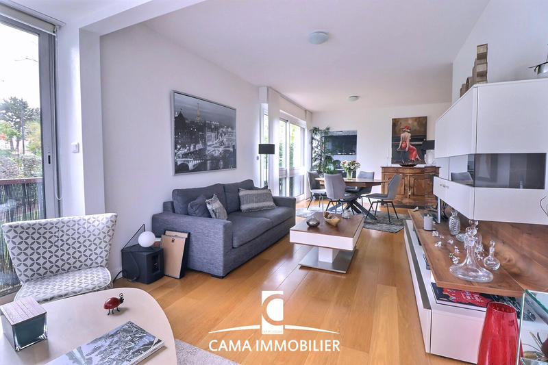 Appartement - 81 m² - 3 pièces