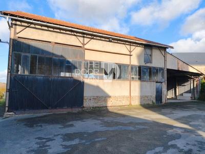 Propriété - 300 m² - 17 pièces