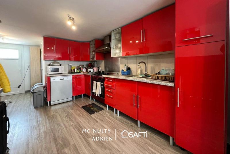 Maison - 90 m² - 5 pièces