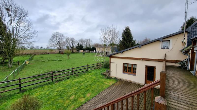 Local d'activités - 326 m² - 10 pièces