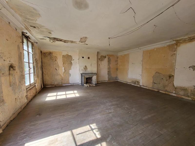 Maison - 360 m² - 12 pièces