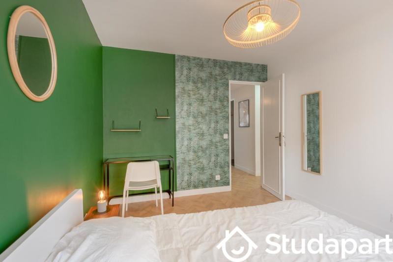 Chambre - 12 m² - 1 pièce