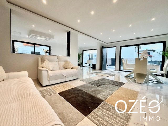 Maison contemporaine - 110 m² - 4 pièces