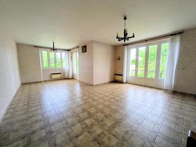 Maison - 170 m² - 7 pièces