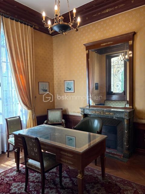 Maison de maîtres - 470 m² - 14 pièces