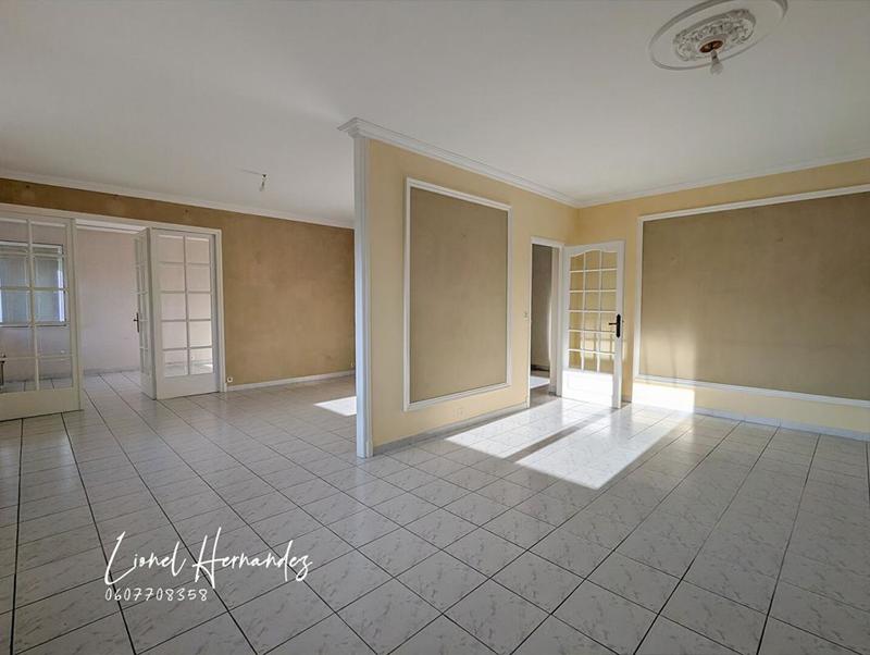 Appartement - 176 m² - 6 pièces