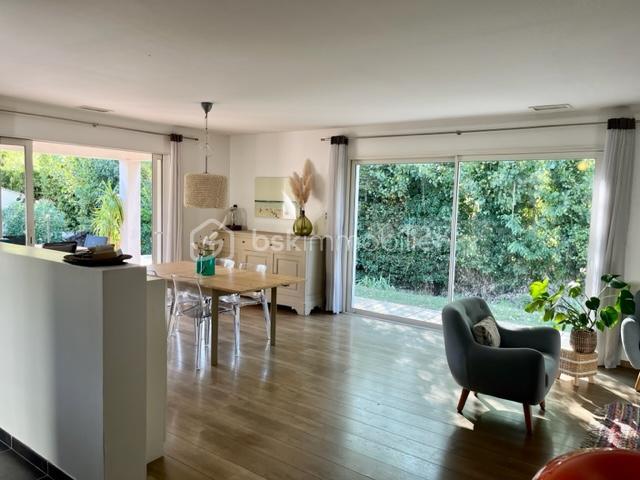 Maison - 151 m² - 6 pièces