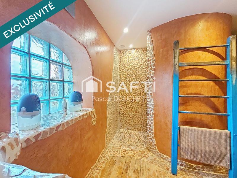 Maison - 215 m² - 6 pièces