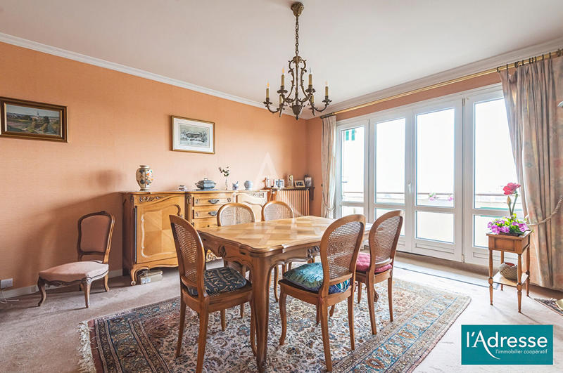 Appartement - 98 m² - 4 pièces