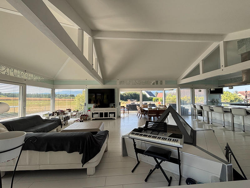 Maison - 230 m² - 5 pièces