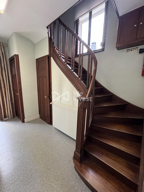 Maison - 122 m² - 8 pièces