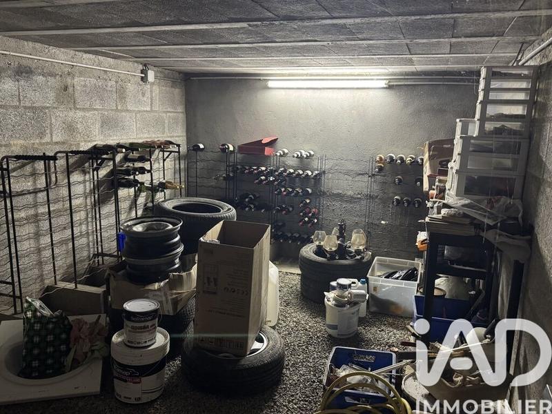 Maison - 168 m² - 9 pièces