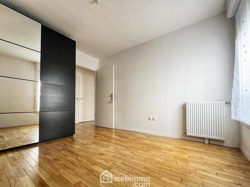 Appartement - 100 m² - 5 pièces