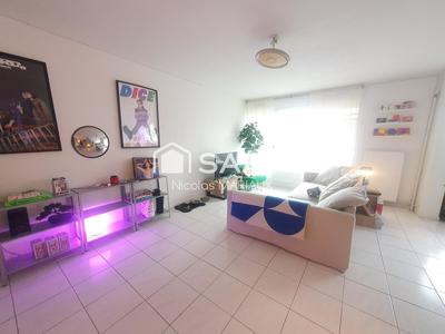 Appartement - 87 m² - 5 pièces