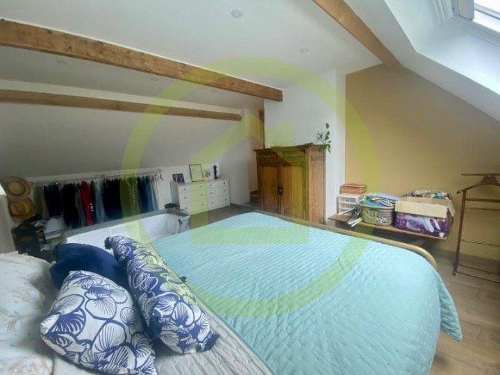 Maison - 166 m² - 6 pièces