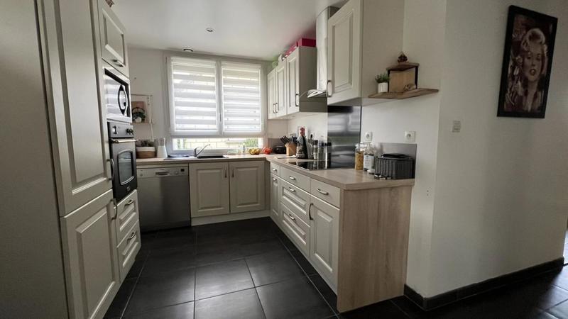 Maison - 100 m² - 6 pièces