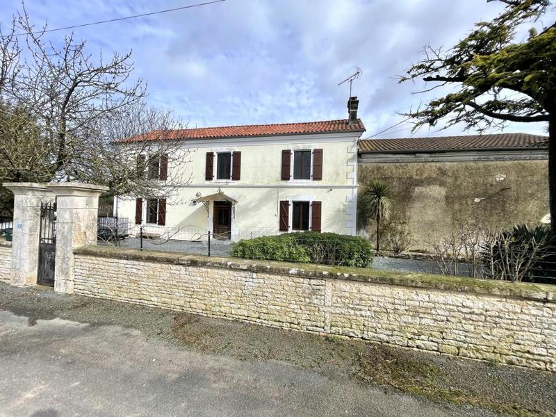 Maison - 198 m² - 8 pièces