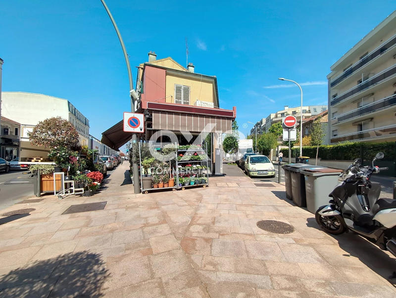 Fonds de commerce - Local commercial - 114 m²